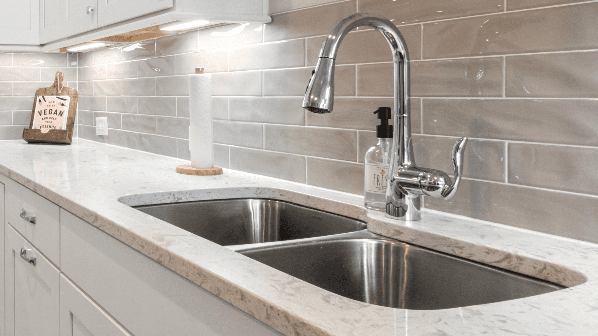Kitchen Sink And Faucet 